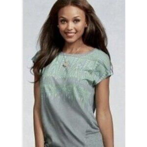 CAbi Wms Sz Small Gray/Mint Green Printed Top Blouse Short Sleeve Rubbed Back